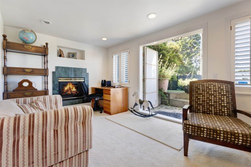 670 Montroyal Boulevard, North Vancouver, BC 