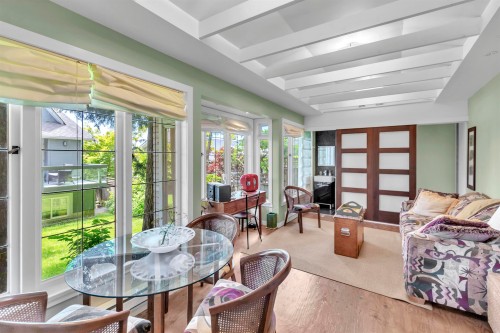 670 Montroyal Boulevard, North Vancouver, BC 