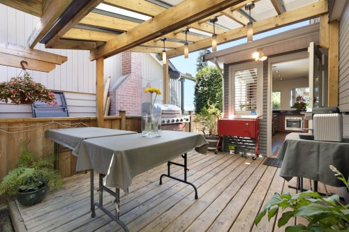 670 Montroyal Boulevard, North Vancouver, BC 