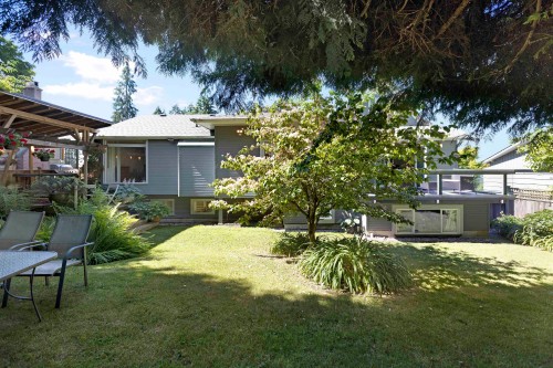 670 Montroyal Boulevard, North Vancouver, BC 