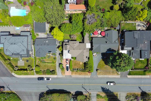 670 Montroyal Boulevard, North Vancouver, BC 