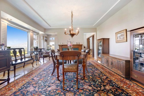 670 Montroyal Boulevard, North Vancouver, BC 