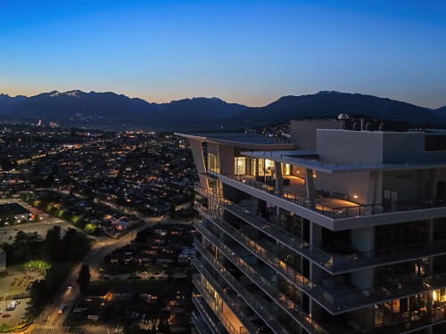 4402-4720 Lougheed Highway, Burnaby, BC 