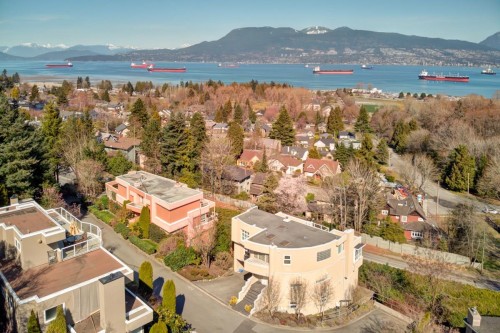 4322 West Point Place, Vancouver, BC 