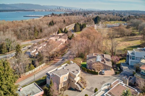 4322 West Point Place, Vancouver, BC 