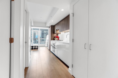 615-6328 No. 3 Road, Richmond, BC 