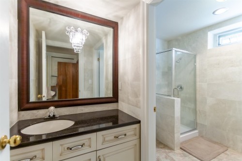 1369 55Th Avenue W, Vancouver, BC 