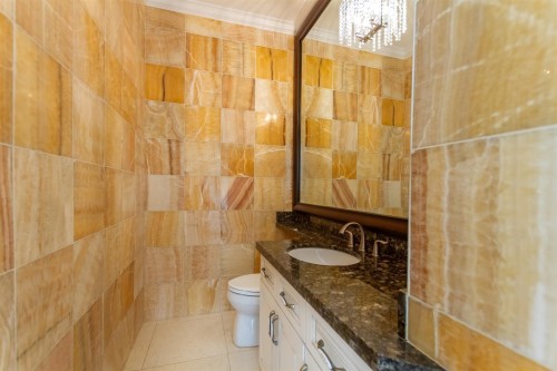 1369 55Th Avenue W, Vancouver, BC 