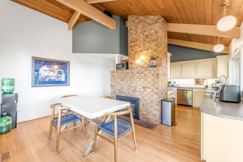 4663 Woodridge Place, West Vancouver, BC 