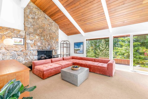 4663 Woodridge Place, West Vancouver, BC 