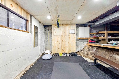 4663 Woodridge Place, West Vancouver, BC 