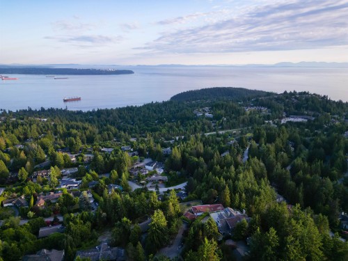 4663 Woodridge Place, West Vancouver, BC 