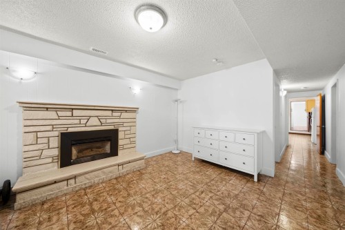 3160 6Th Avenue E, Vancouver, BC 