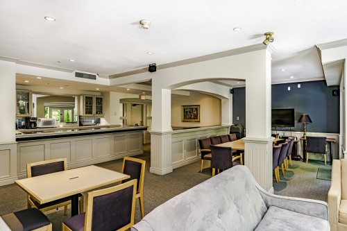 213-5835 Hampton Place, Vancouver, BC 