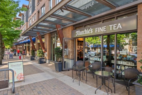 213-5835 Hampton Place, Vancouver, BC 