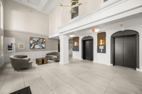 213-5835 Hampton Place, Vancouver, BC 