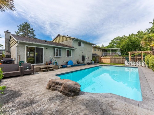 5259 Oak Place, Delta, BC 