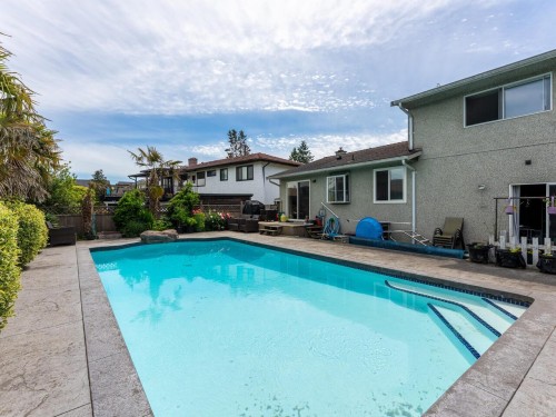 5259 Oak Place, Delta, BC 