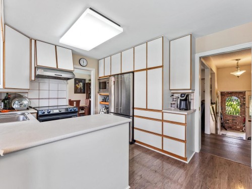 5259 Oak Place, Delta, BC 