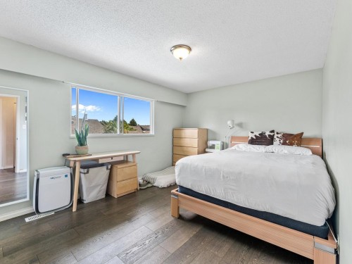 5259 Oak Place, Delta, BC 