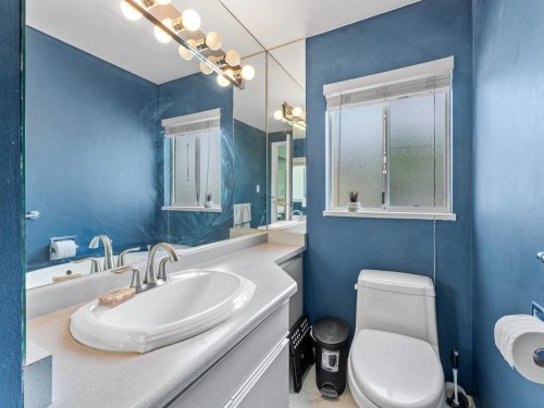 5259 Oak Place, Delta, BC 