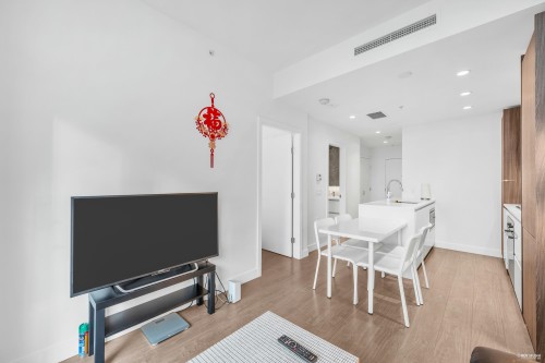 860-6320 No. 3 Road, Richmond, BC 