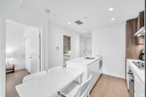 860-6320 No. 3 Road, Richmond, BC 