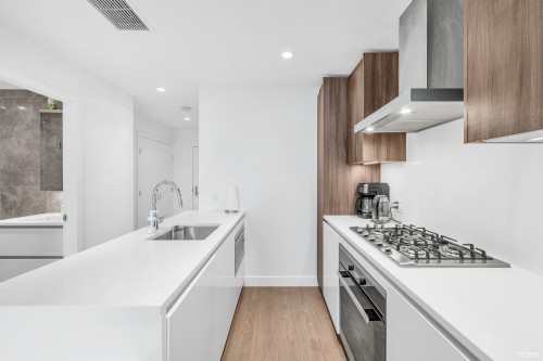 860-6320 No. 3 Road, Richmond, BC 