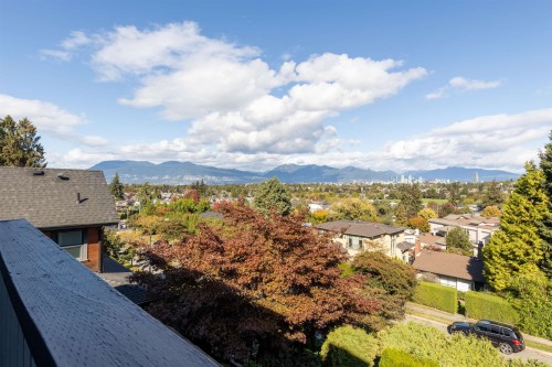 4393 Puget Drive, Vancouver, BC 