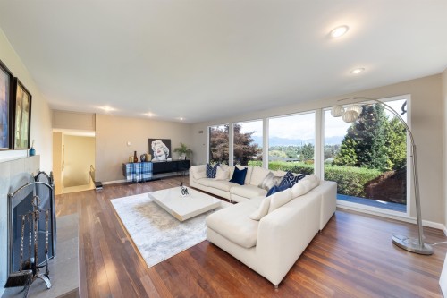 4393 Puget Drive, Vancouver, BC 