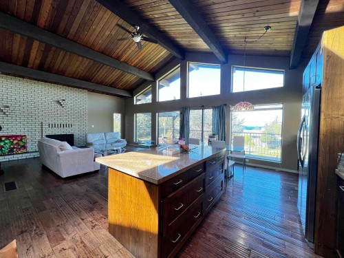 5129 Chapman Road, Sechelt, BC 