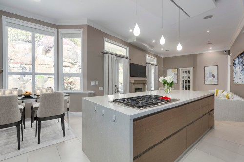 5463 West Vista Court, West Vancouver, BC 