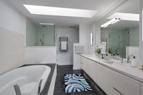 5463 West Vista Court, West Vancouver, BC 