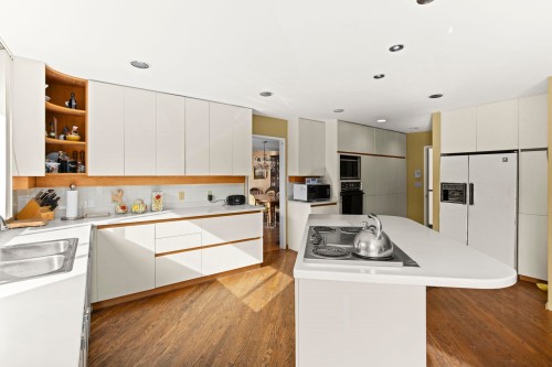 860 Fairmile Road, West Vancouver, BC 