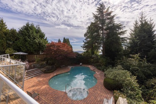 860 Fairmile Road, West Vancouver, BC 