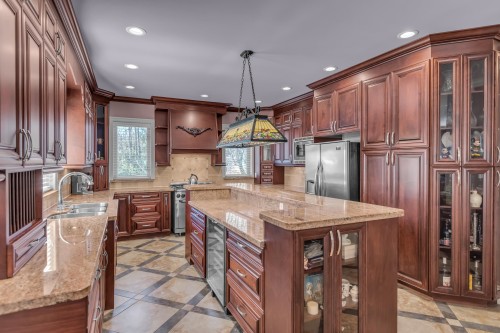 2701 St George Street, Port Moody, BC 