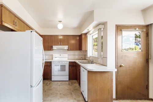 7988 Sussex Avenue, Burnaby, BC 