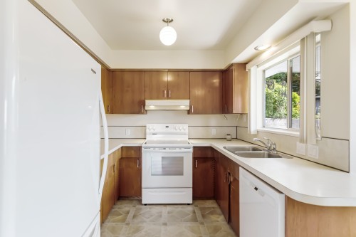 7988 Sussex Avenue, Burnaby, BC 