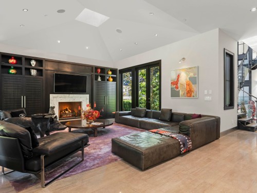 6448 Macdonald Street, Vancouver, BC 