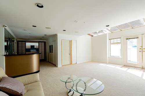 6879 Arbutus Street, Vancouver, BC 