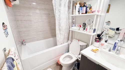 615-8699 Hazelbridge Way, Richmond, BC 