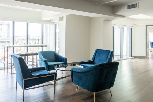 615-8699 Hazelbridge Way, Richmond, BC 