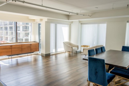 615-8699 Hazelbridge Way, Richmond, BC 