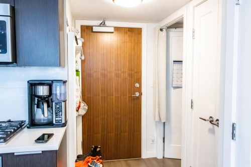 615-8699 Hazelbridge Way, Richmond, BC 