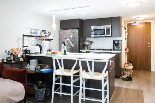 615-8699 Hazelbridge Way, Richmond, BC 