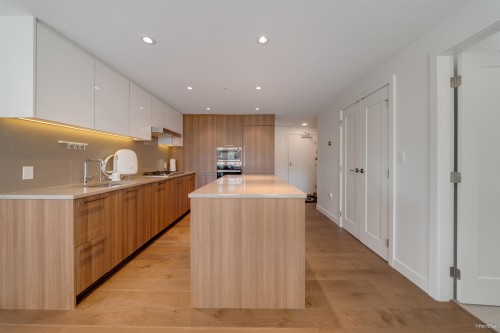 1009-8160 Mcmyn Way, Richmond, BC 