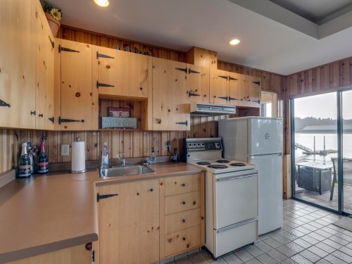 844 Alderside Road, Port Moody, BC 