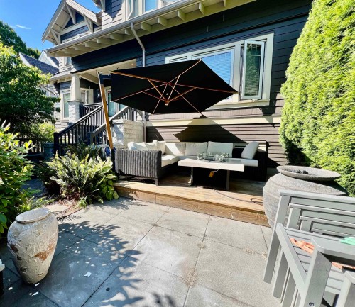 2575 7Th Avenue W, Vancouver, BC 