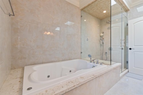 8371 Mowbray Road, Richmond, BC 