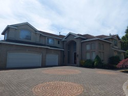 8038 Cloverlake Court  Burnaby, BC V5A 3R8